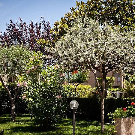 Hotel Vignola Asyż Zewnętrze zdjęcie