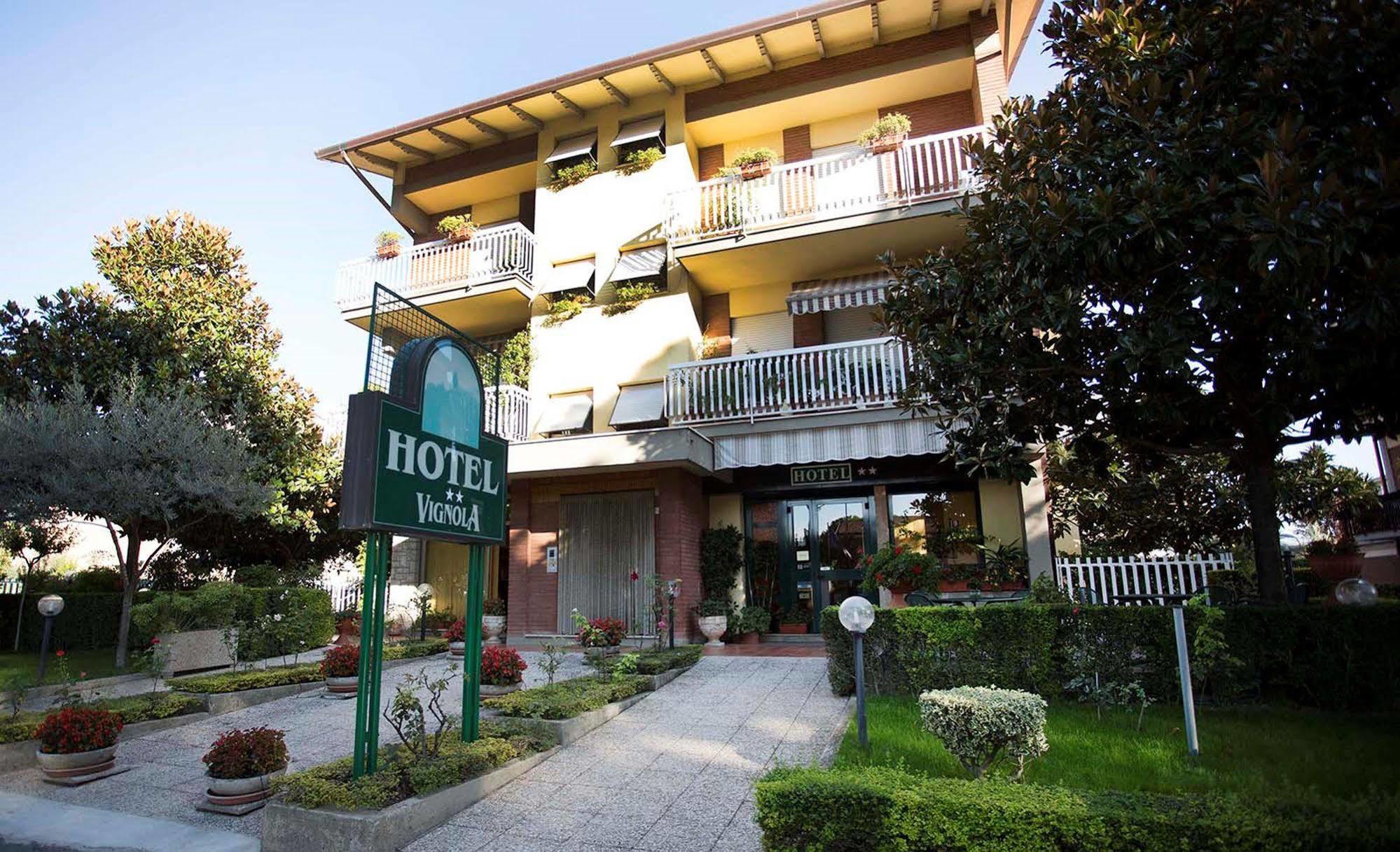 Hotel Vignola Asyż Zewnętrze zdjęcie