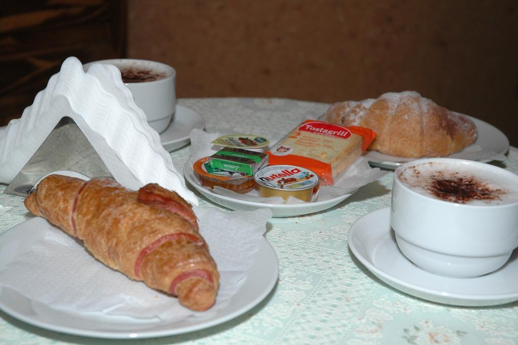 Hotel Vignola Asyż Zewnętrze zdjęcie