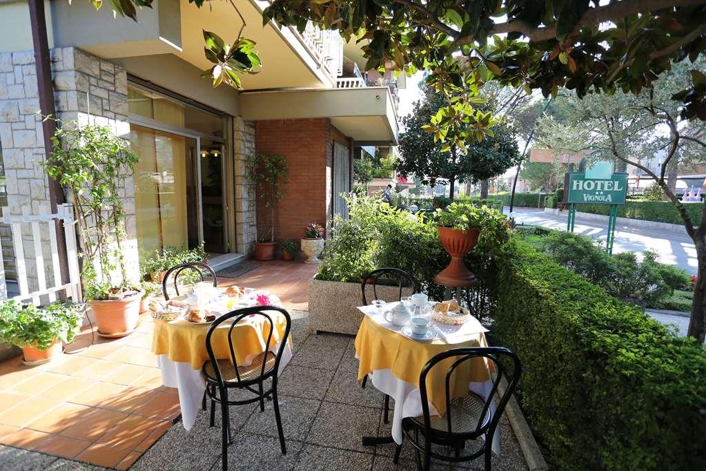 Hotel Vignola Asyż Restauracja zdjęcie
